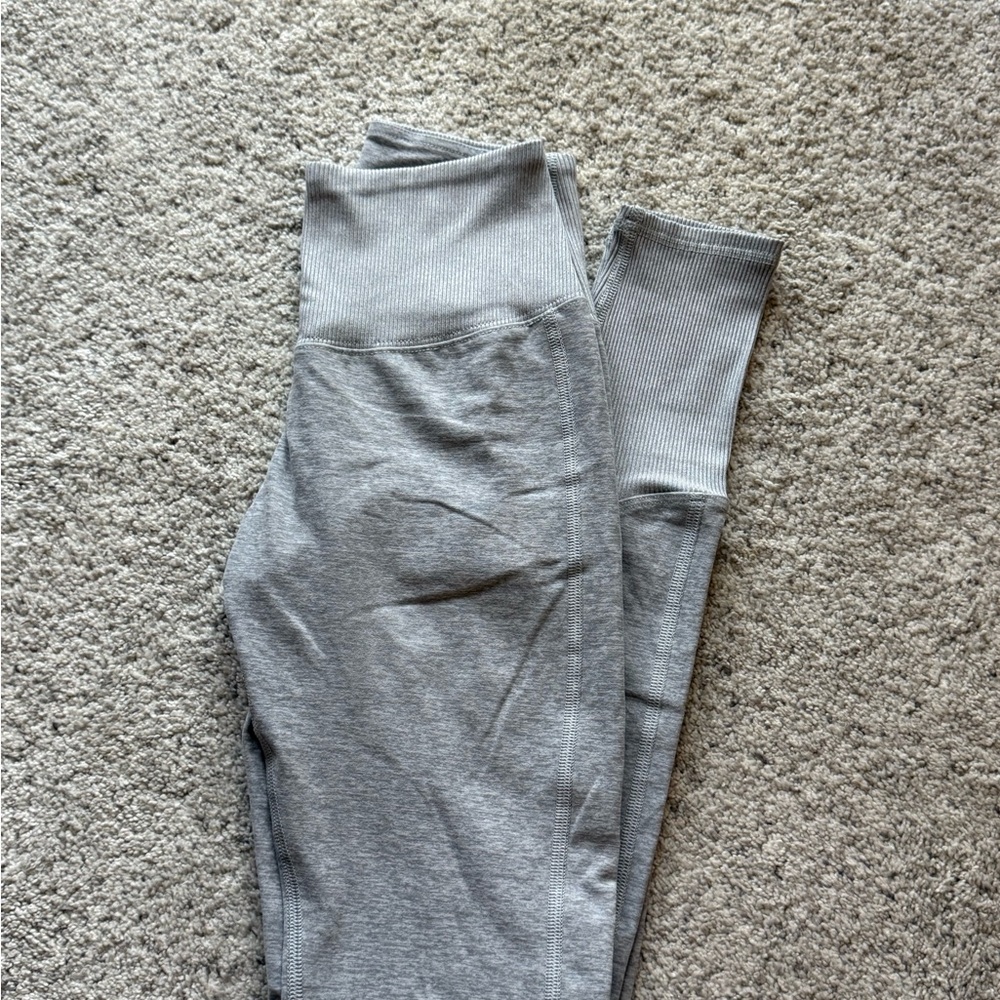 ALO Yoga Heather Gray Leggings